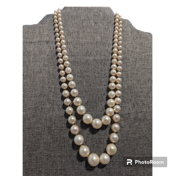 Vintage 1960s High Quality Double Stranded Graduated Faux Pearl Necklace 835 - Picture 1 of 6